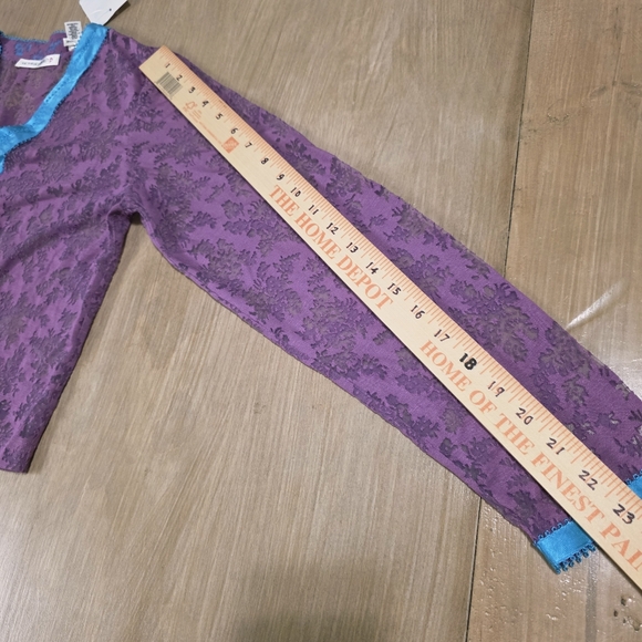 NWT Victoria’s Secret Sheer Floral Cardigan Purple Blue Trim Lightweight Size M - Picture 10 of 12